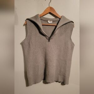 Gray Sleeveless Knit Sweater Vest
